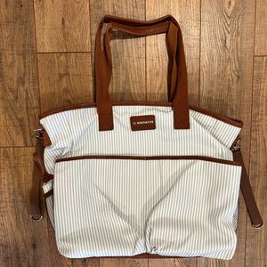 Innovative Products Large Overnight Duffle/Diaper Bag